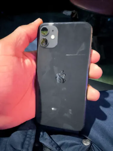 iPhone 11 usado 