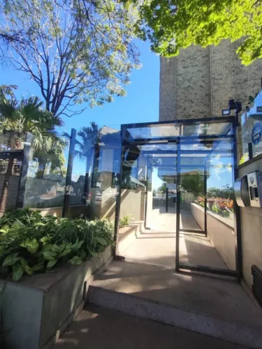 Apartamento com 4 quartos para alugar em Belo Horizonte