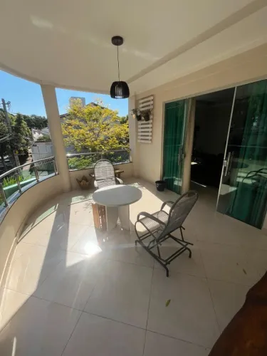 Apartamento de 3 Quartos na Ilha dos Araújos - 135m² e Varanda