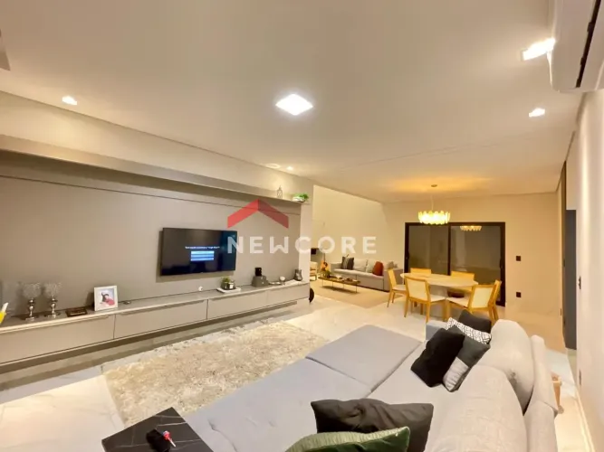 Casa de condomínio em Rua Sevilha - Residencial Villa de León - Piratininga/SP