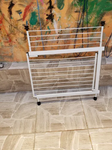 Grade/sercado para quintal, escadas.