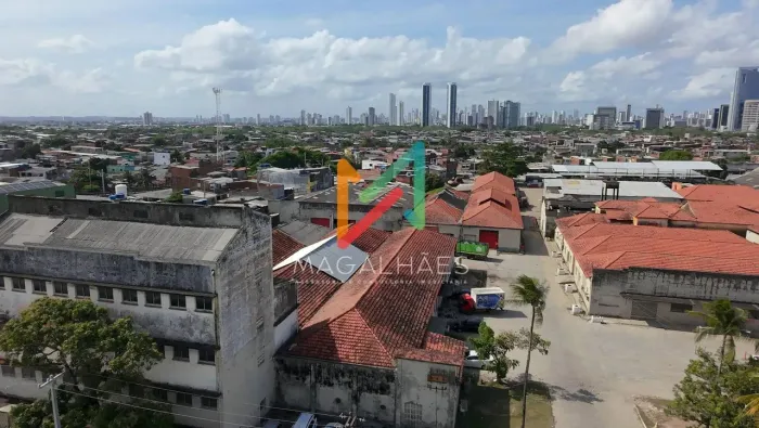 GALPÃO EM CONDOMÍNIO FECHADO COM 1.050 m² PORTARIA 24 HORAS RUA IMPERIAL
