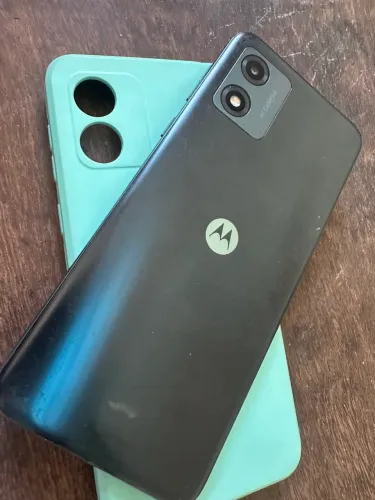 MOTO E13