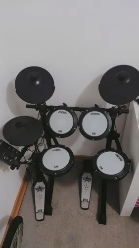 Kit Bateria Eletrônica Aroma TDX-18 Preta Bluetooth com Banquinho
