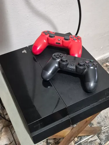 PlayStation 4 - 500GB, 2 Controles e Jogos