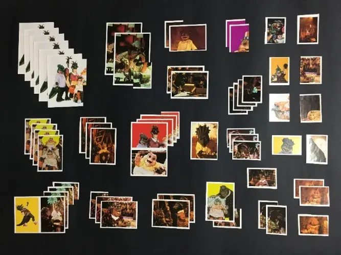 Lote 109 Figurinhas do Álbum Família Dinossauros Livro Ilustrado - Panini 1992