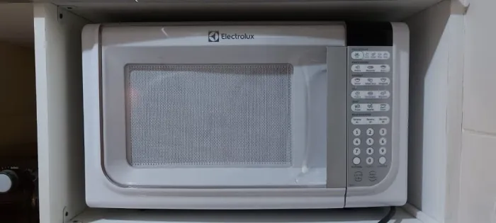 Micro-ondas Electrolux MEF41, 31 Litros COM DEFEITO - EM BANGU, RJ