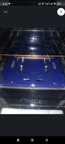 Vendo fogão 4 focionando boca e forno e elétrica n tem ferrugem n risco