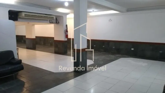 Prédio Comercial à Venda na Vila Nova Conceição - São Paulo-SP: 200m², 7 Banheiros e Local