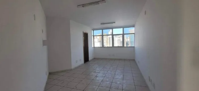 Sala para alugar no Santo Agostinho