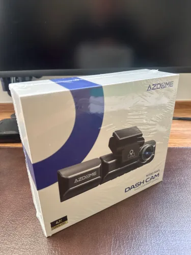 AZDOME Câmera veicular M550 Max NOVA na caixa