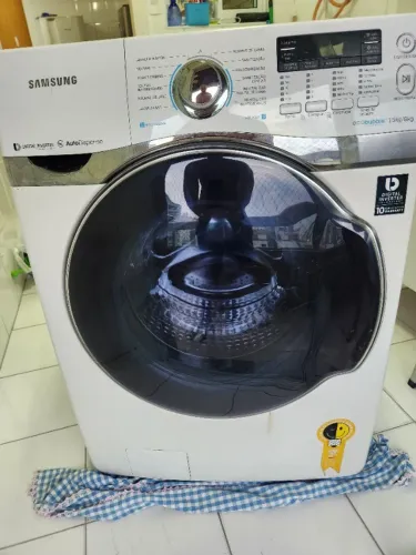 Lava e seca