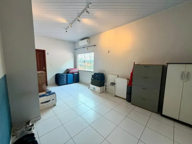 Casa no Conjunto Mendara, 5 suites, R$ 950 Mil (somente à vista)