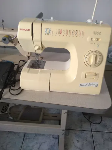 Máquina de Costura
