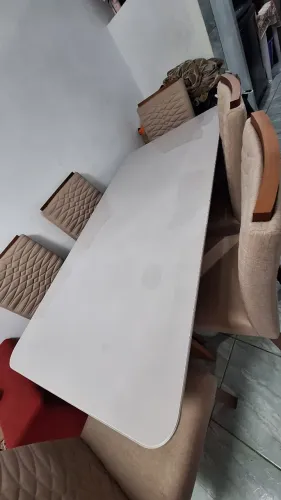 Mesa de jantar cuadrada