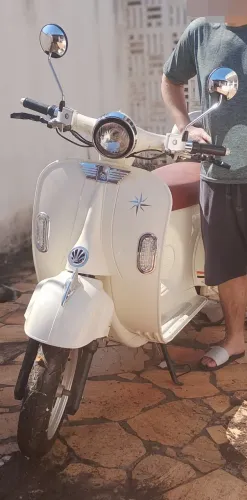 Moto elétrica ROMA 3.000 w SEMI NOVA única dona, PERFEITA