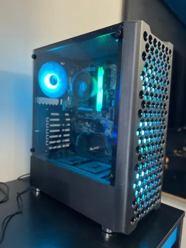 PC GAMER RYZEN 3 3200G 16GB RAM 500GB SSD
