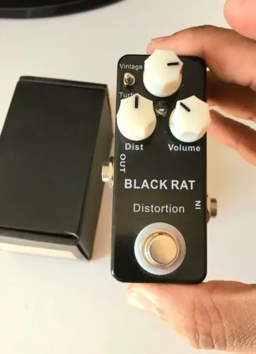 pedal de distorção mosky black rat (clone proco rat) - usado em igreja