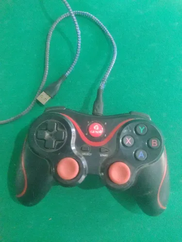 Controle bluetooth e baú com 1 cabo USB ele no Pc reconhecer como controle de Xbox USB 360