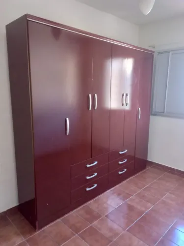 Vendo 2 armários pelo preço de 1