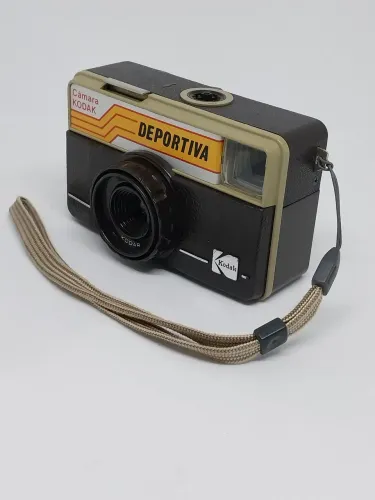 Câmera Analógica Kodak Deportiva dos anos 70 em Ótimo Estado!