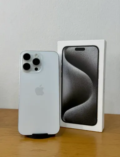 iPhone 15 Pro Max 256gb branco semi novo impecável