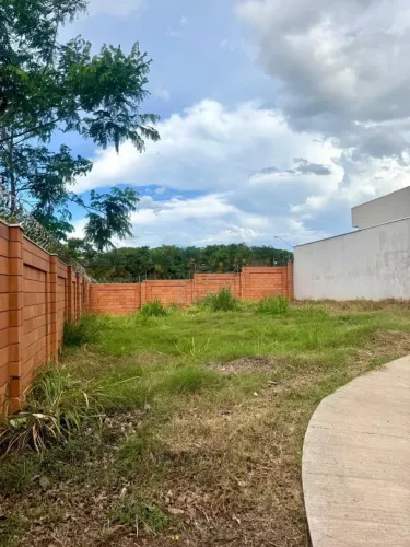 Terreno de 287m² à venda em condomínio - Jardim San Marco II