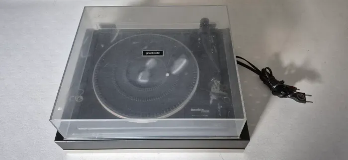 Toca-Discos Garrard Gradiente S106