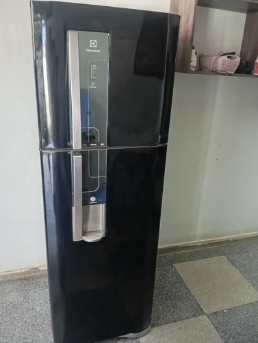 Geladeira Frost Free 390 litros Eletrolux 