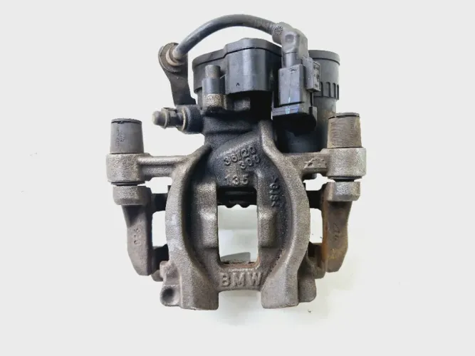 Cavalete Traseira Esquerda C Motor Bmw X1 2016 2017 62989610 Preto
