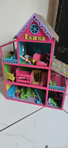 Roupas, Brinquedos e Livros Infantis