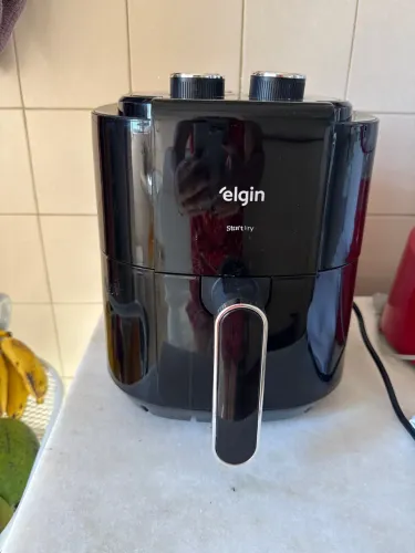 Air free Elgin 220 volts