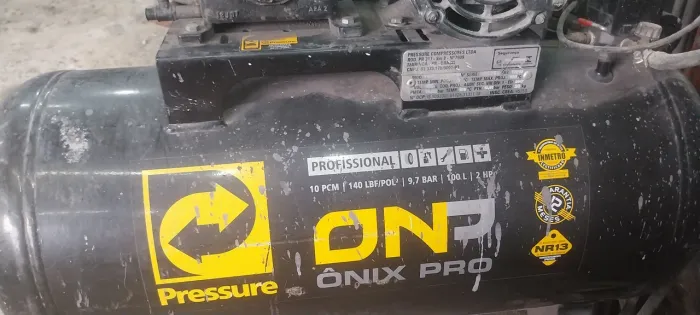 Vendo compressor 100L