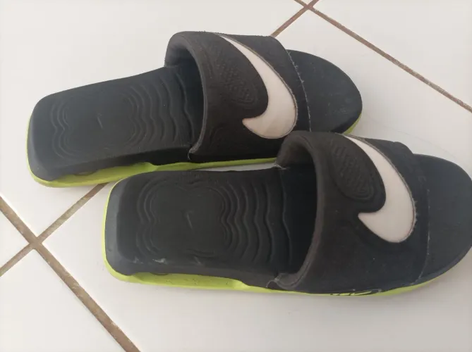 Chinela da Nike original Air Max 