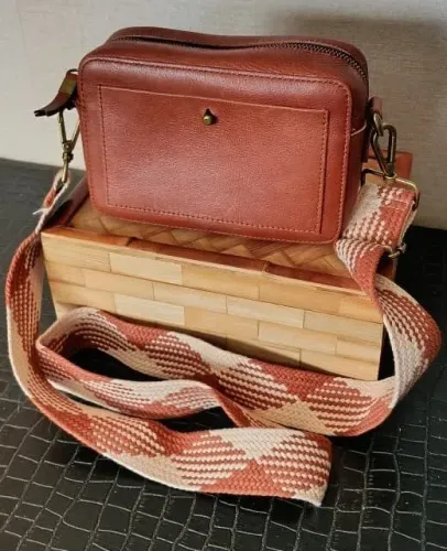 Vendo Bolsa de couro marca - Madwell