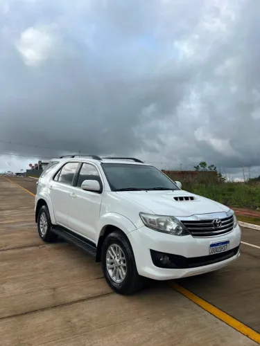 Toyota Hilux SW4 SRV D4-d 4X4 3.0 TDI Dies. AUT 2015