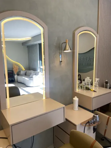 Bancada camarim moderna com LED 