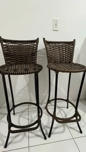 3 Banquetas - Cadeira alta