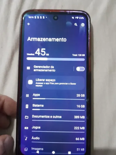 Moto g14 128gb tela trincada mas funcionado perfeitamente.