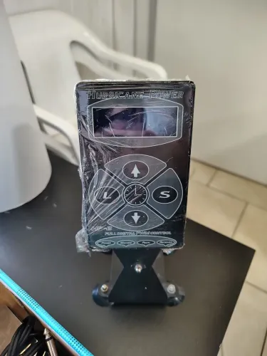 Fonte Hurricane para máquina de tatuagem