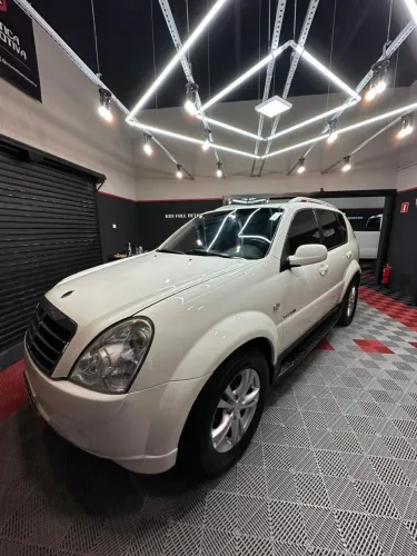 Ssangyong Rexton II 2.7 20V 165/186cv TDI Dies.aut 2011