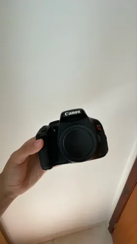 KIT FOTOGRÁFICO - Canon T3i / Flash YN565EXIII / Lente 50mm 1.8