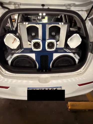 Som automotivo completo