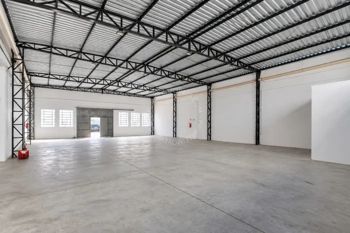 Pavilhão para alugar no São Geraldo com 278m²