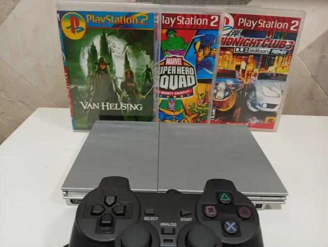Playstation 2 Slim muito novo!!!