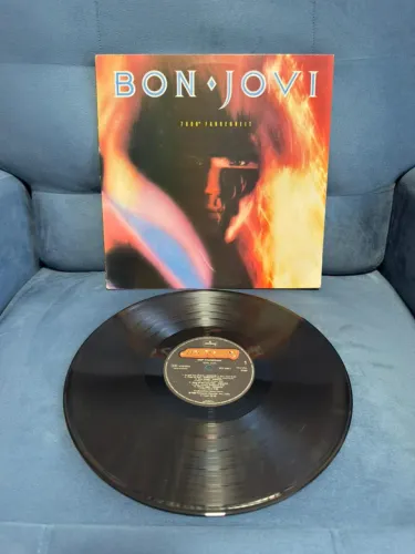 Vinil Bon Jovi 7800° Fahrenheit (Nacional)