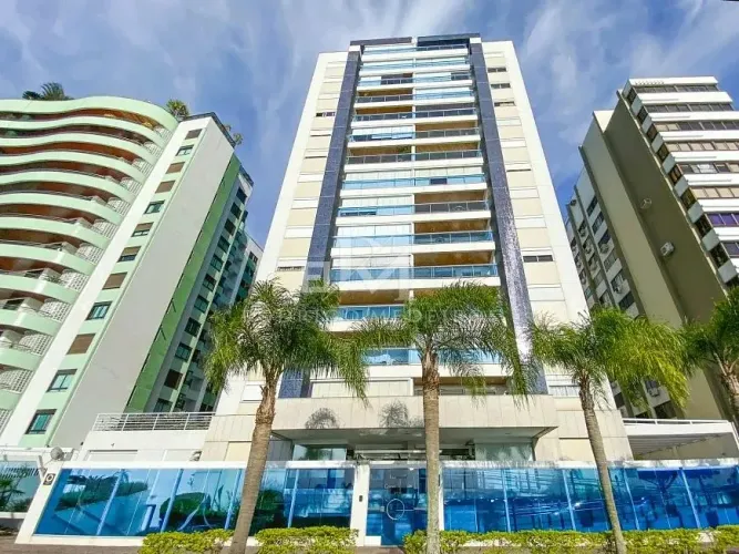 Cobertura duplex com 4 suítes à venda na Agronômica, Florianópolis