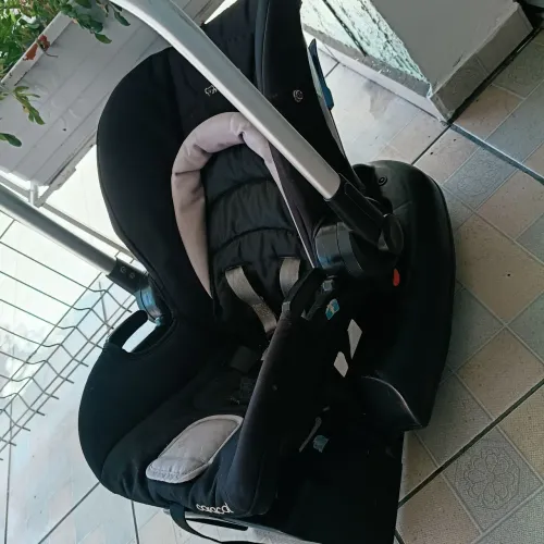 Bebê conforto kiddo