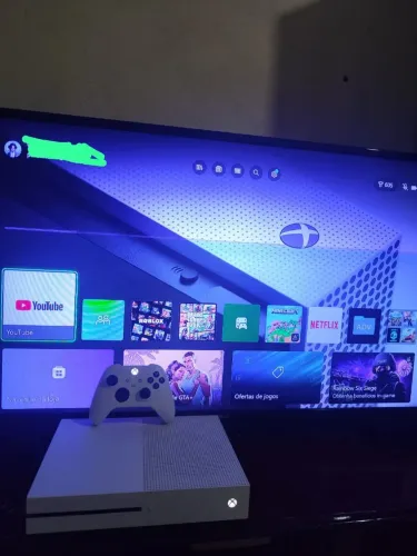 Xbox One S 1TB + Controle Novo Xbox Series X|S Impecável