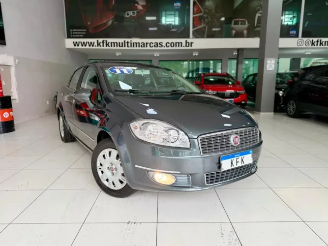Fiat Linea LX 1.9/ 1.8 Flex 16V 4P 2011